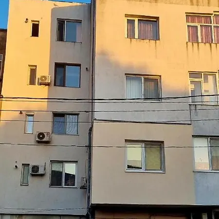 Апартаменты Amelie Neversea Apartament