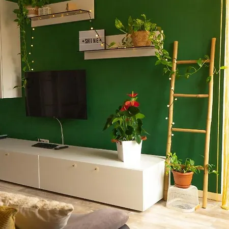 Апартаменты Amelie Neversea Apartament Констанца